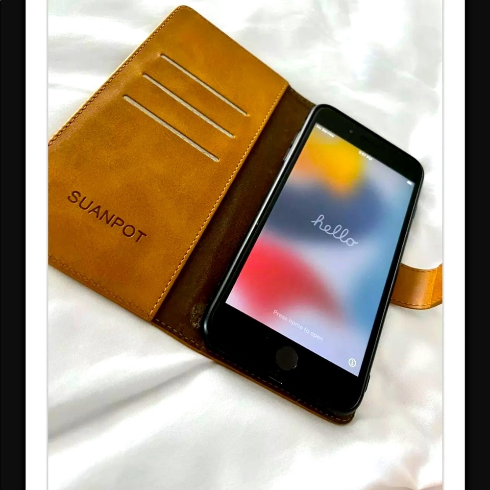 SOLD Apple iPhone 7 Plus - 128GB